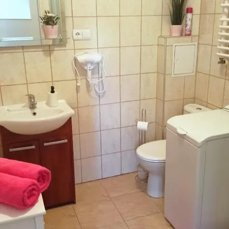 Malinowy Swietoduska 12 Apartamento